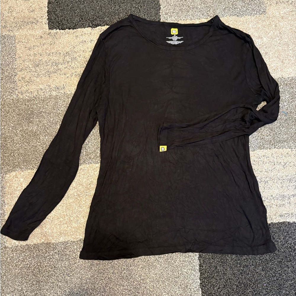 Black Long Sleeve wonderwinks  Women's top